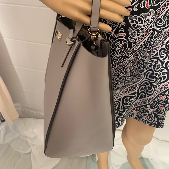 Kate Spade Satchel Bag. - Picture 3 of 8